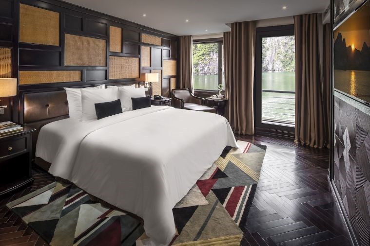 Du thuyền Ambassador Hạ Long